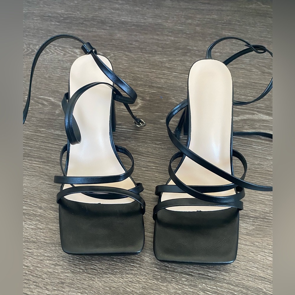 Shein Black Multi Strap Chunky Heels. Size- CN 39/US 8. Color- Black. NWT - Picture 4 of 8